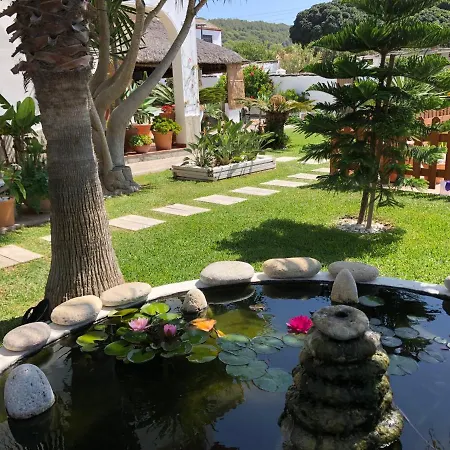 Hostal Casa Arco Iris *