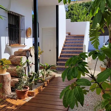Casa Arco Iris Hostal *